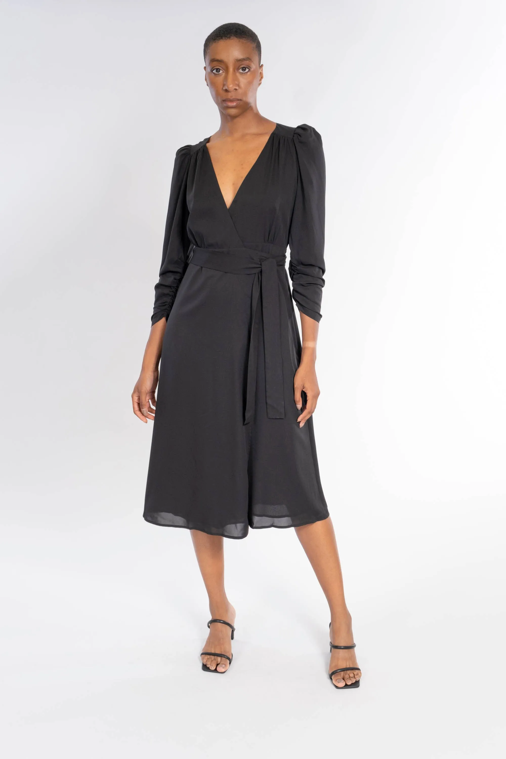 BLACK LONG SLEEVE WRAP DRESS