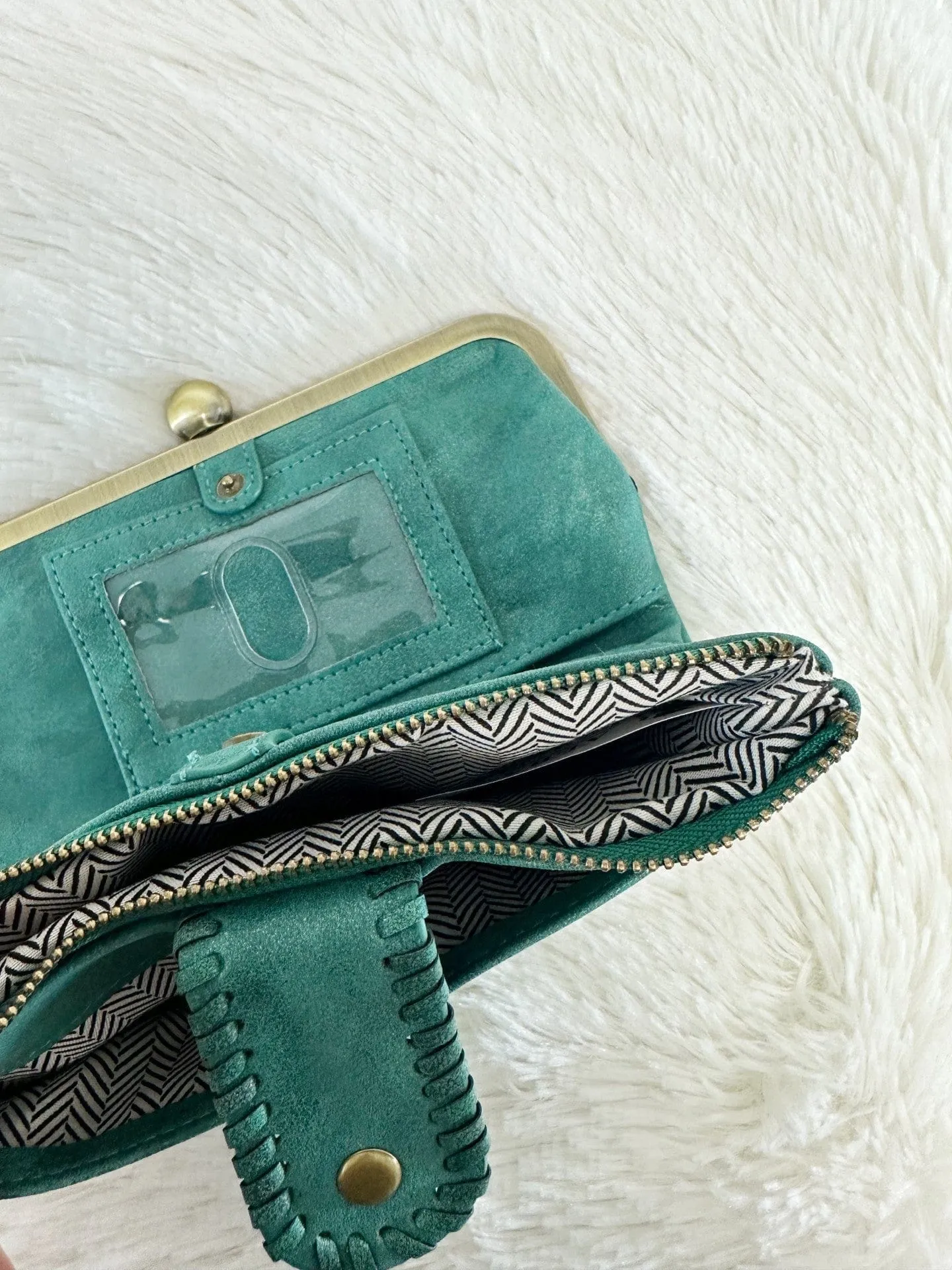 BP207 Grace Crossbody Clutch Wallet