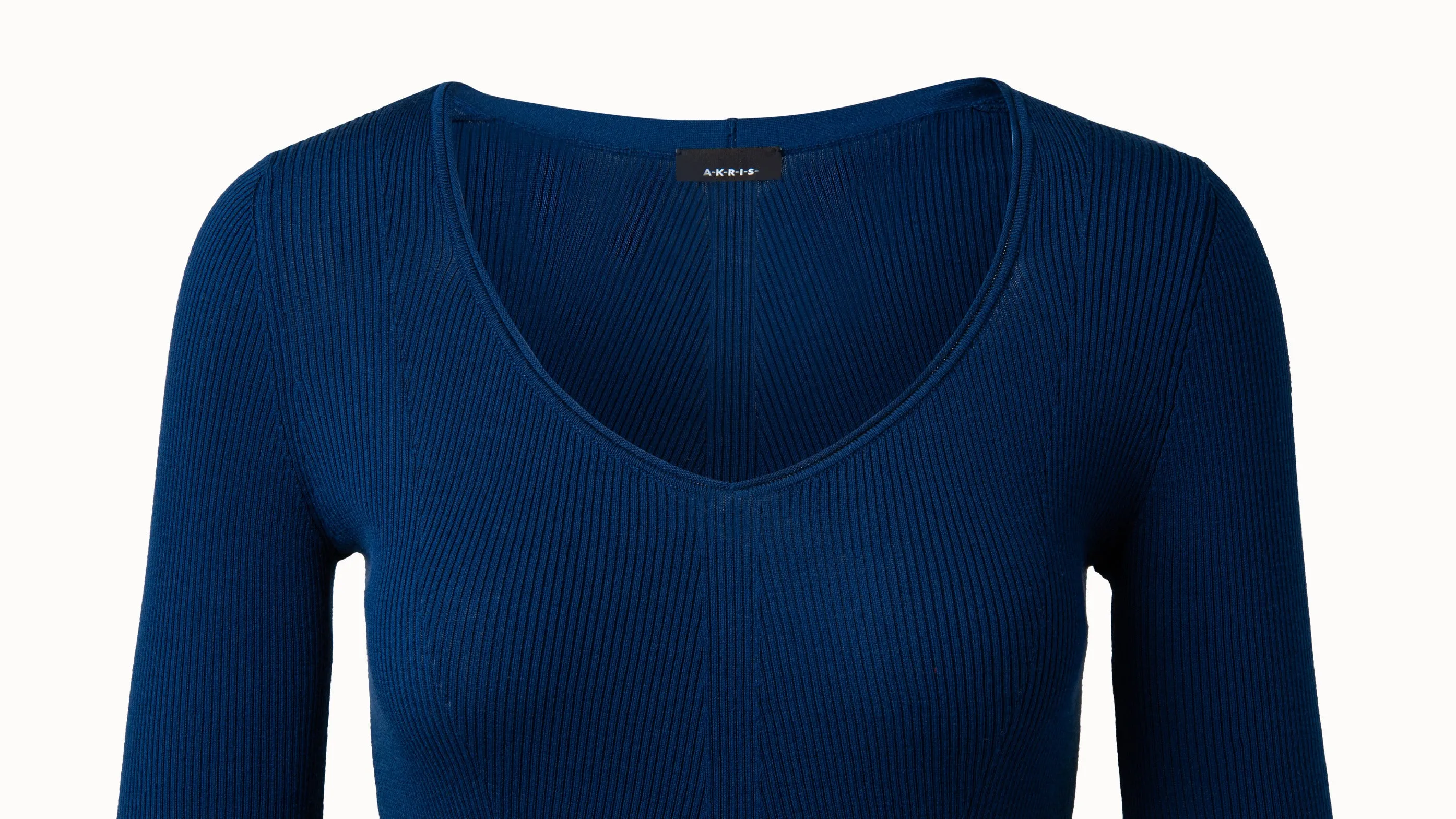 Fitted Ribbed Sea Island Cotton V-Neck Sweater