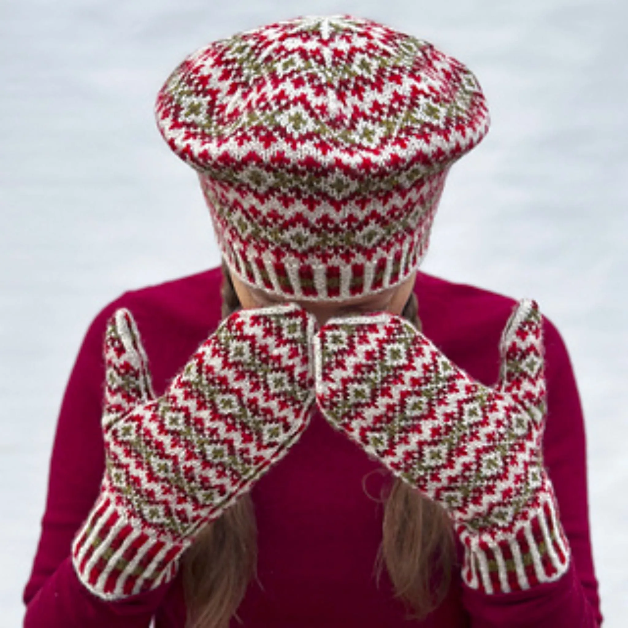 Rhus Hat & Mittens by Virginia Sattler-Reimer in Finullgarn