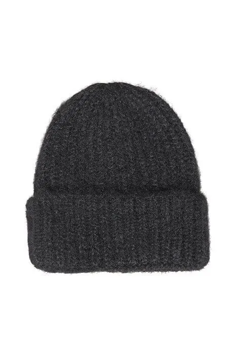 SOLENE BLACK BEANIE