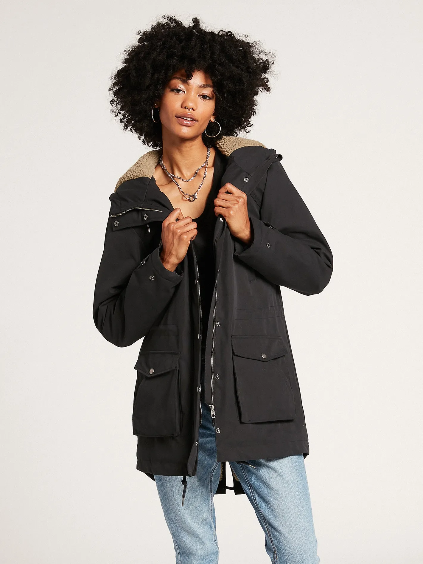 Walk on by 5K Parka Jacket - Black